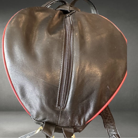 Betty Boob collectors item Black Kid Leather Shoulder /Backpack - Picture 3 of 7